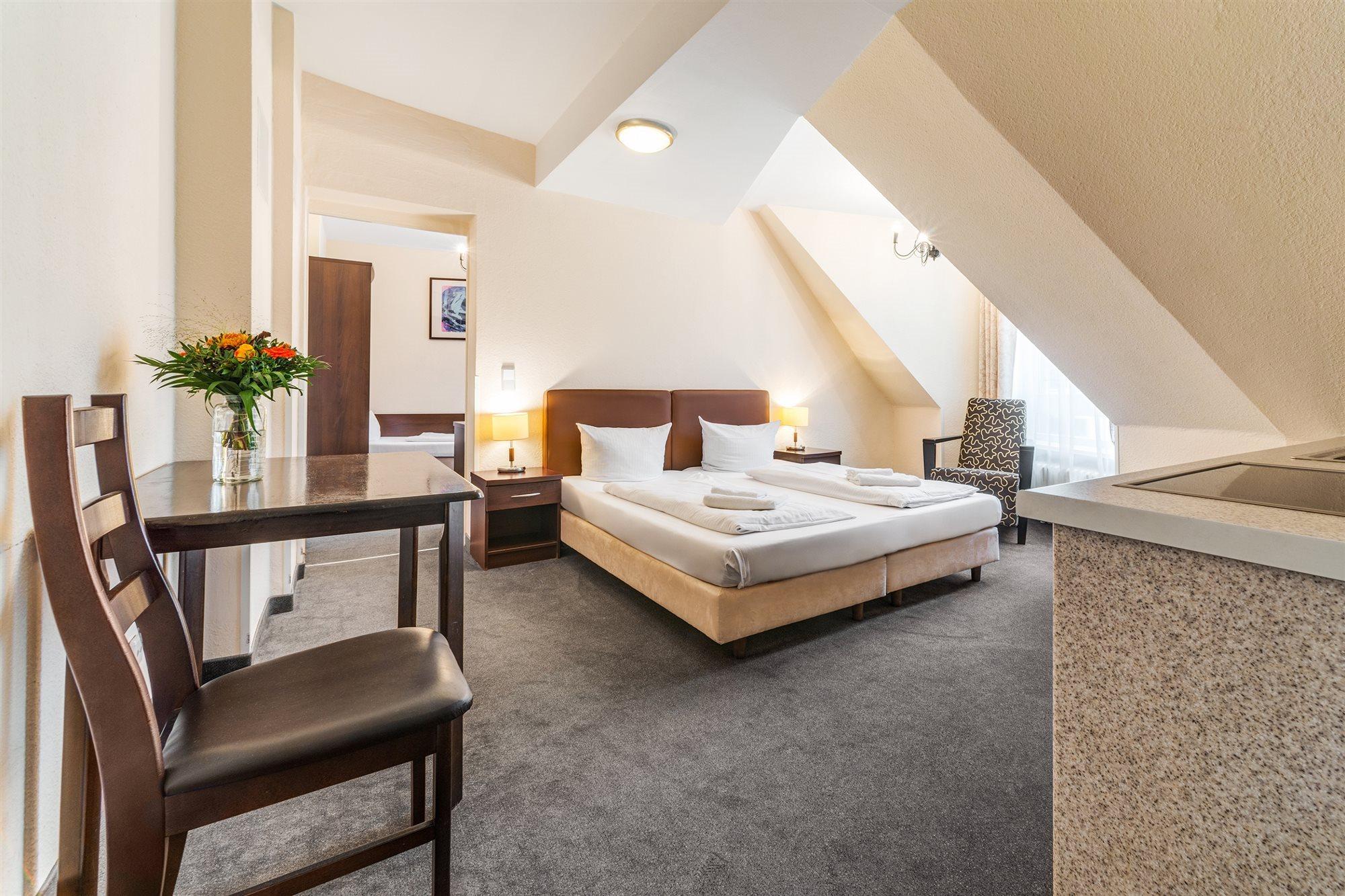 Upper Room Hotel Kurfuerstendamm Berlin Exterior photo