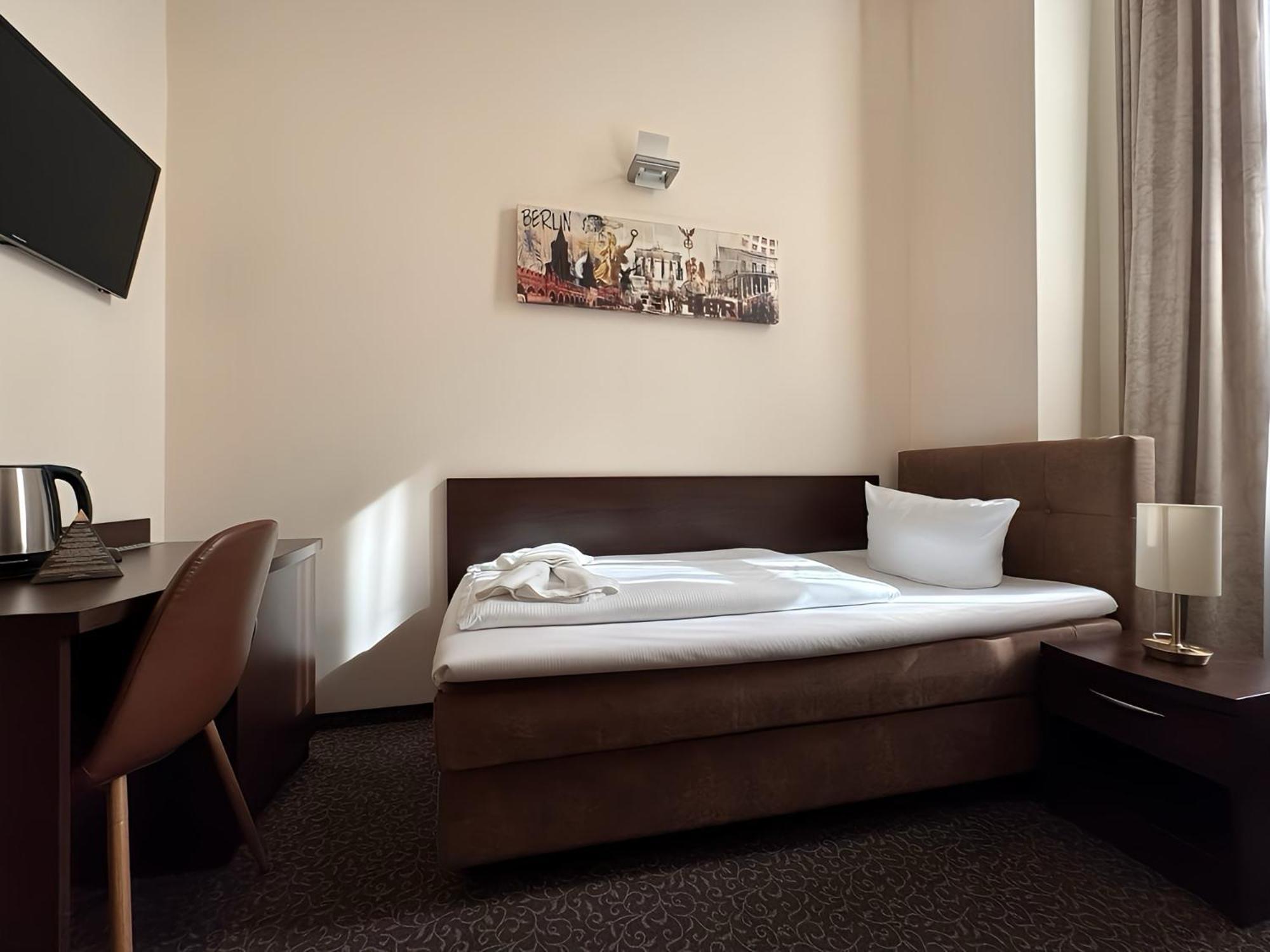 Upper Room Hotel Kurfuerstendamm Berlin Exterior photo