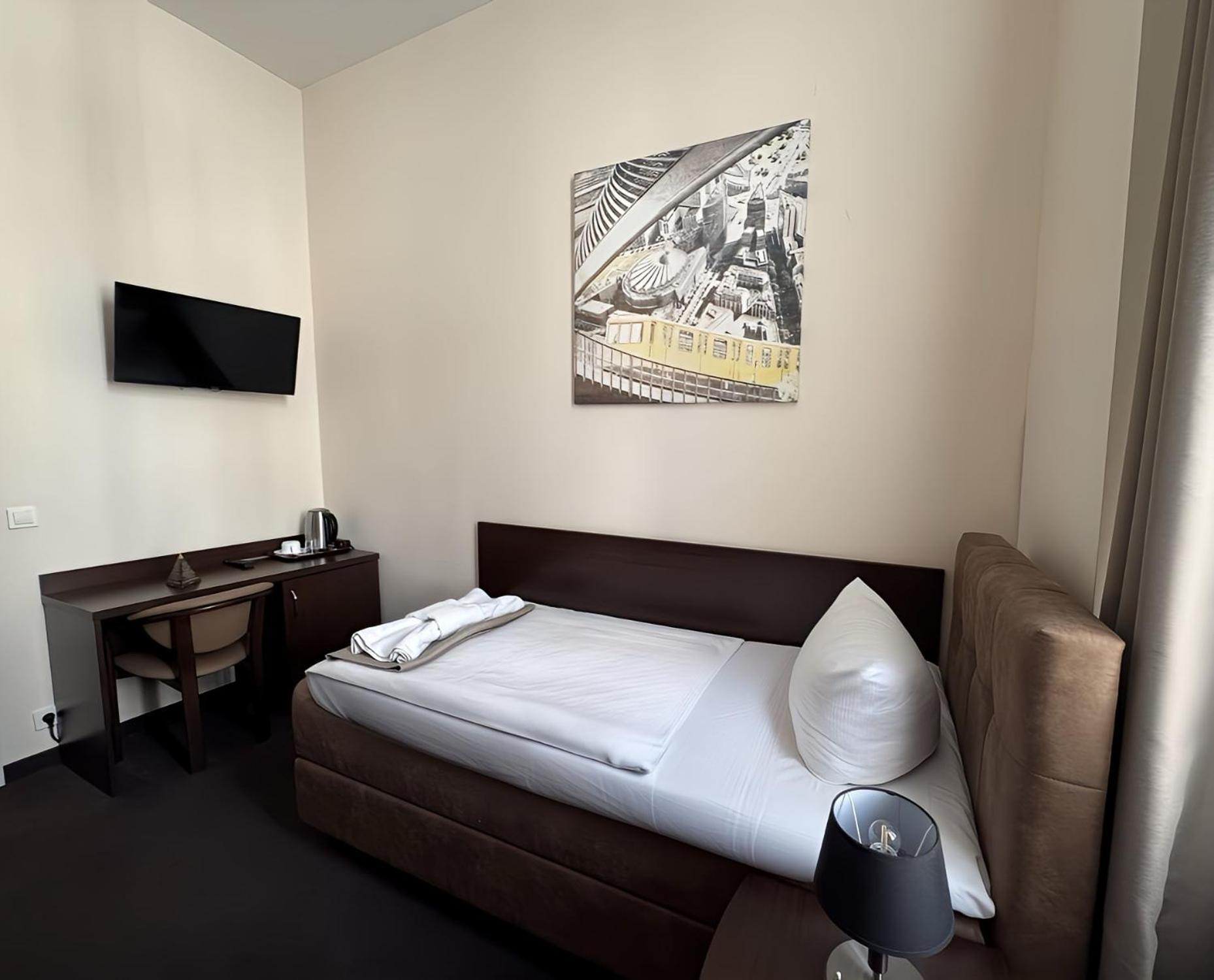 Upper Room Hotel Kurfuerstendamm Berlin Exterior photo