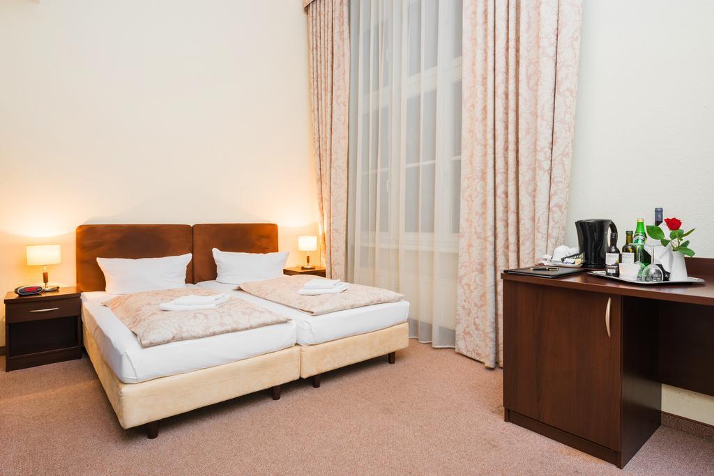 Upper Room Hotel Kurfuerstendamm Berlin Exterior photo
