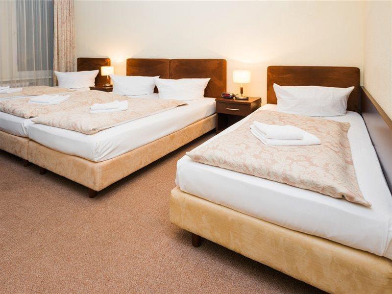 Upper Room Hotel Kurfuerstendamm Berlin Exterior photo