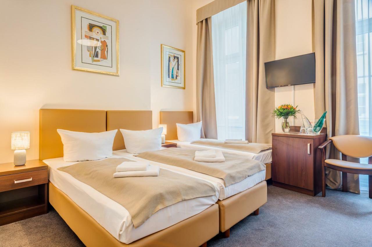Upper Room Hotel Kurfuerstendamm Berlin Exterior photo